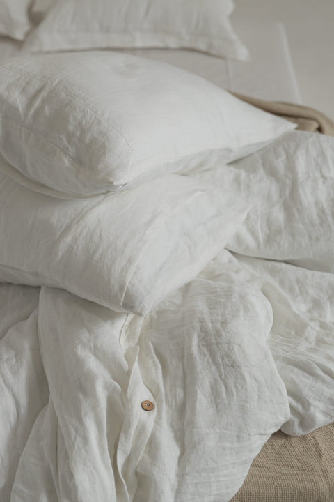 White duvet cover set