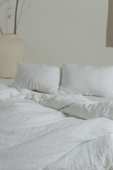 White duvet cover set